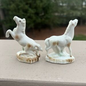 SET OF  2 SMALL  HORSES CERAMIC FIGURINES